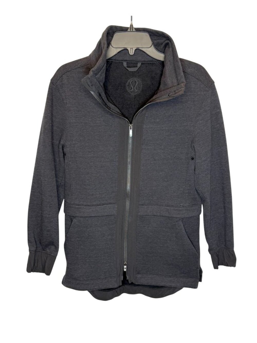 Lululemon Light As Warmth Jacket gray black- Size 6